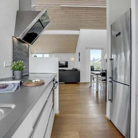 Nice In Romo With Kitchen Bolilmark